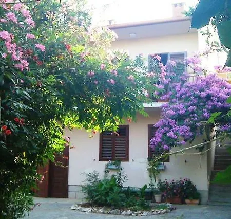 Apartman U Vili Blizu Mora * Zadar