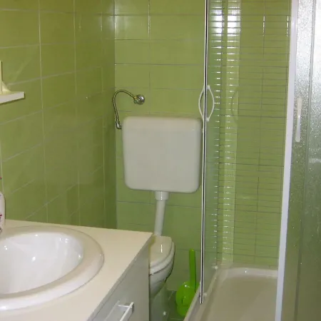Apartman U Vili Blizu Mora Apartamento