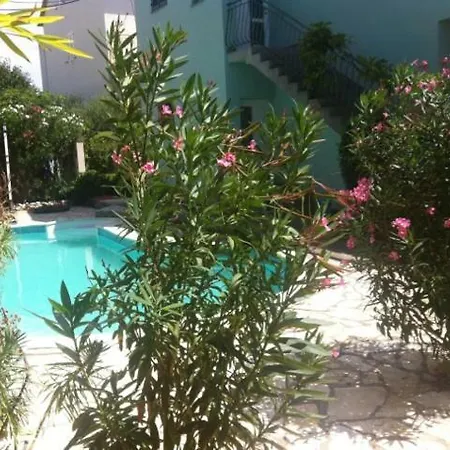 Apartman U Vili Blizu Mora Apartamento