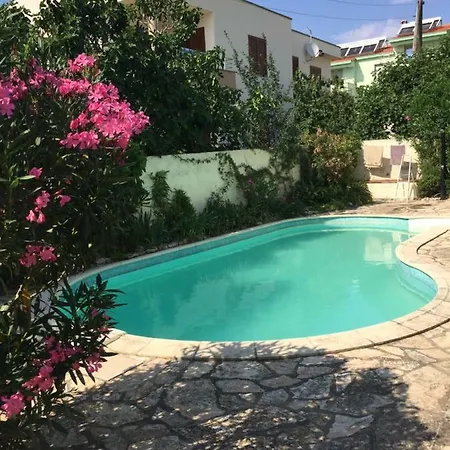 Apartamento Apartman U Vili Blizu Mora *